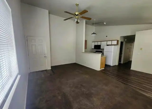 Property at 658 Paradise Pl Unit 202, Twin Falls, ID, 83301, 2 beds, 2 baths, [object Object]