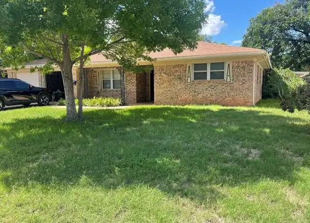 Property at 4050 Brook Hollow Dr, Abilene, TX, 79605, 3 beds, 2 baths, [object Object]