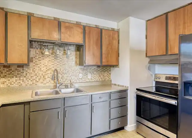Property at 3015 W Eloika Ave, Spokane, WA, 99205, 3 beds, 2 baths, [object Object]