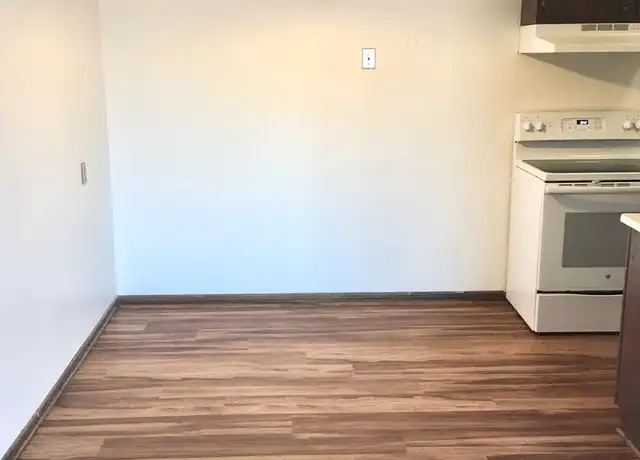 Property at 4661 Independence Ave N, Minneapolis, MN, 55428, 2 beds, 1 bath, [object Object]