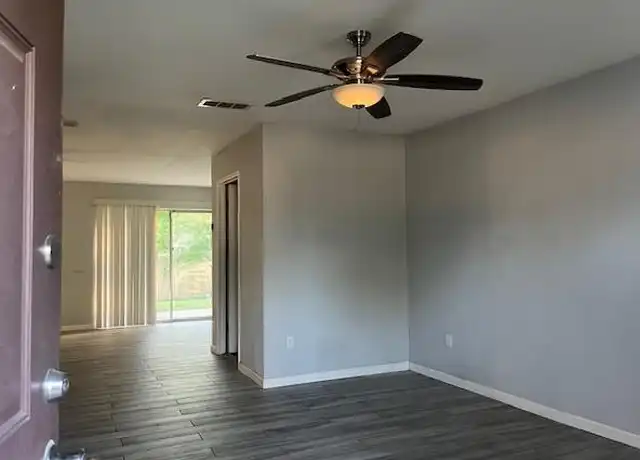 Property at 126 Yorkshire Dr, Cedar Hill, TX, 75104, 3 beds, 2 baths, [object Object]