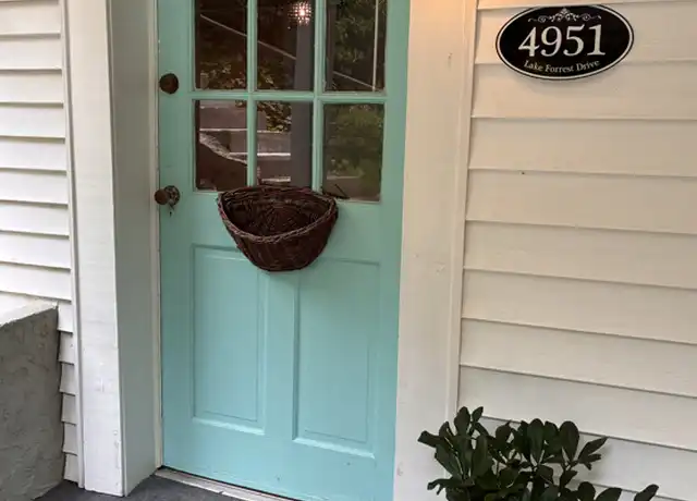 Property at 4951 Lake Forrest Dr NW Unit C, Atlanta, GA, 30342, 1 bed, 1 bath, [object Object]