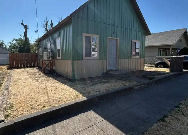 Property at 323 SW 16th St, Pendleton, OR, 97801, 3 beds, 1 bath, [object Object]