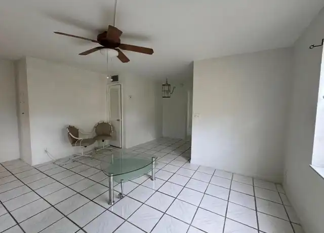 Property at 1211 NE 14th Ave Unit 4, Fort Lauderdale, FL, 33304, 1 bed, 1 bath, [object Object]