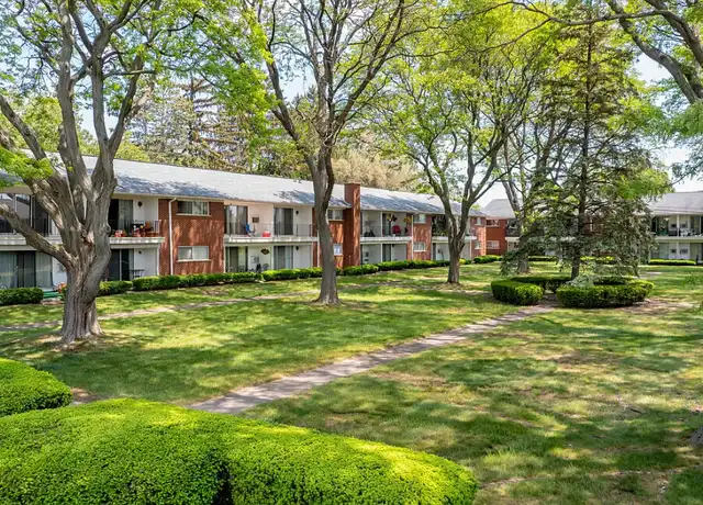 Property at Independence Square Apartments - 5901 Dixie Hwy, Clarkston, MI, 48346, 1 bed, 1 bath, [object Object]
