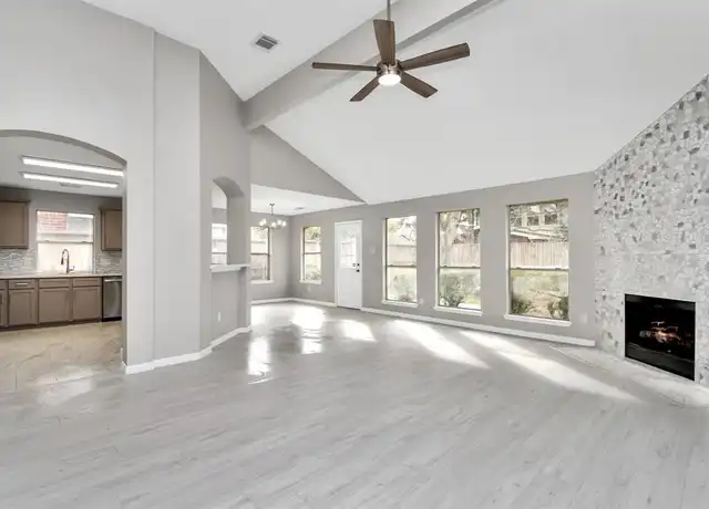 Property at 4962 Sentry Woods Ln, Pearland, TX, 77584, 4 beds, 2 baths, [object Object]