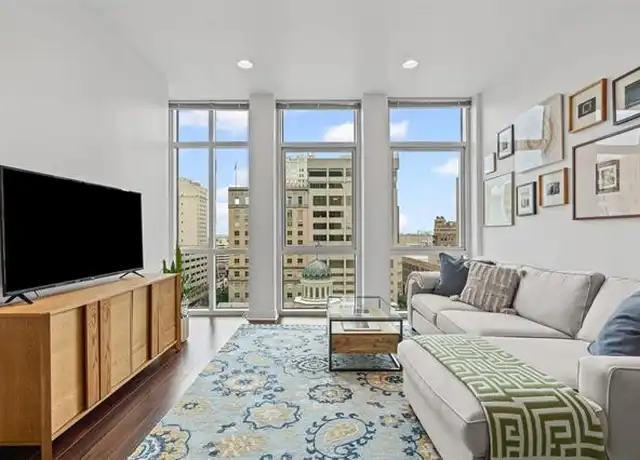 Property at 500 Throckmorton St #1010, Fort Worth, TX, 76102, 1 bed, 1 bath, [object Object]