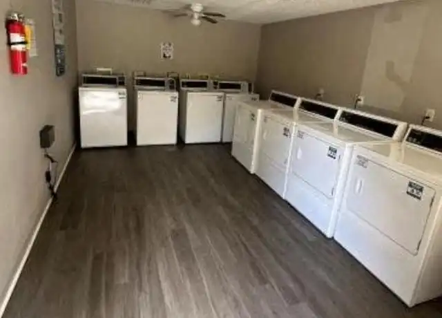 Property at 4804 W Bancroft St, Toledo, OH, 43615, 1 bed, 1 bath, [object Object]