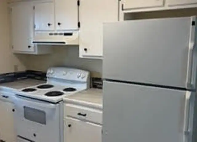 Property at 63 Hickory Knl, Hattiesburg, MS, 39402, 2 beds, 1 bath, [object Object]