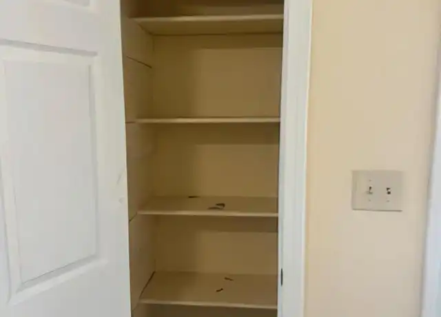 Property at 63 Hickory Knl, Hattiesburg, MS, 39402, 2 beds, 1 bath, [object Object]