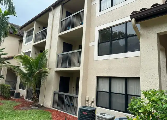 Property at 4261 W McNab Rd #21, Pompano Beach, FL, 33069, 1 bed, 1 bath, [object Object]