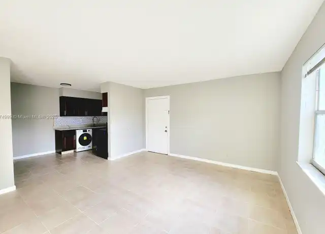 Property at 191 SW 15th St Unit 201, Pompano Beach, FL, 33060, 2 beds, 1 bath, [object Object]
