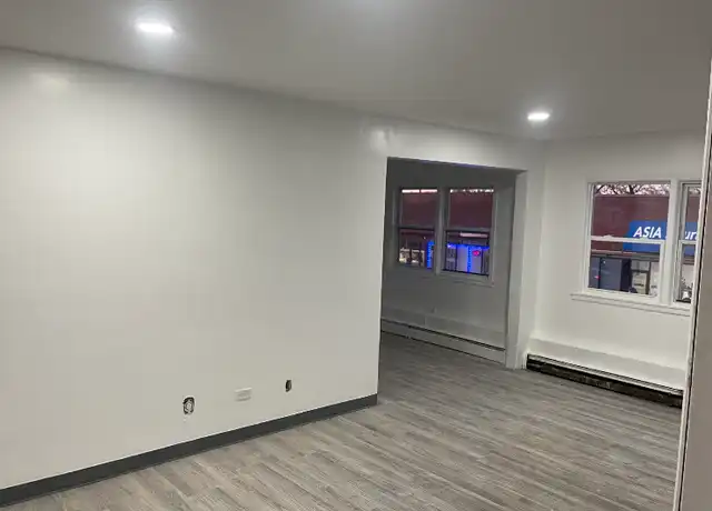 Property at 1418 Roosevelt Rd Unit 2R, Broadview, IL, 60155, 2 beds, 1 bath, [object Object]