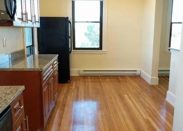 Property at 389 Broadway, Somerville, MA, 02145, 3 beds, 1 bath, [object Object]