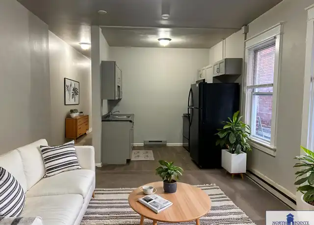 Property at 519 W King St Apt D, Lancaster, PA, 17603, 3 beds, 1 bath, [object Object]