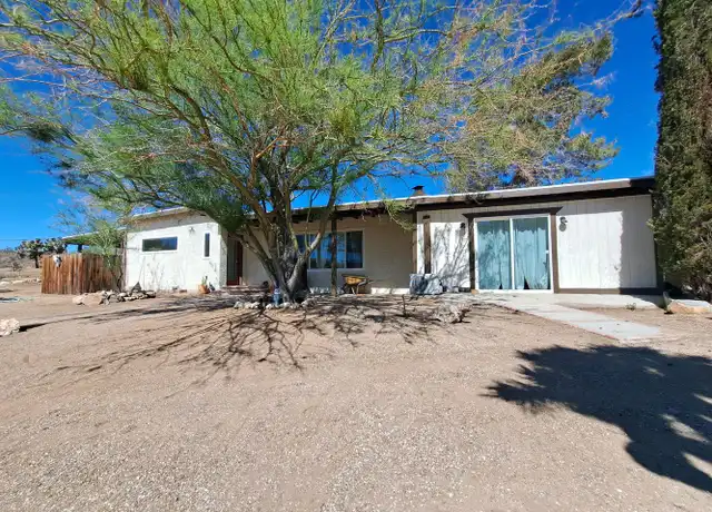 Property at 4393 Old Woman Springs Rd, Yucca Valley, CA, 92284, 3 beds, 1 bath, [object Object]