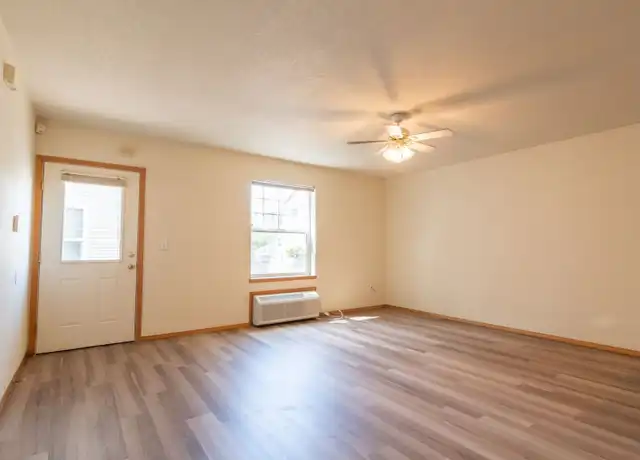 Property at 514 NE Stanton St Unit 5, Portland, OR, 97212, 2 beds, 1 bath, [object Object]