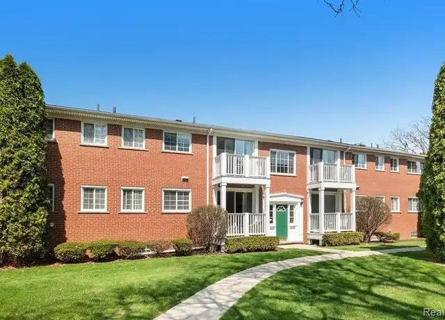 Property at 451 N Eton St Unit E2, Birmingham, MI, 48009, 2 beds, 1.5 baths, [object Object]