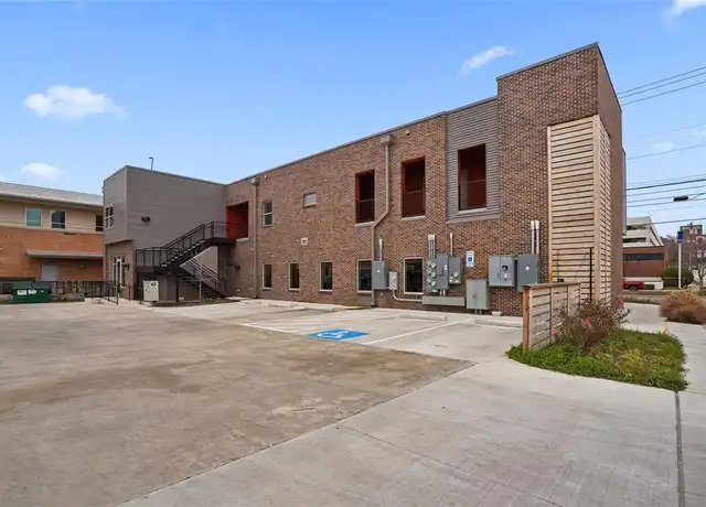 Property at 1100 S Lake St, Fort Worth, TX, 76104, 2 beds, 1 bath, [object Object]