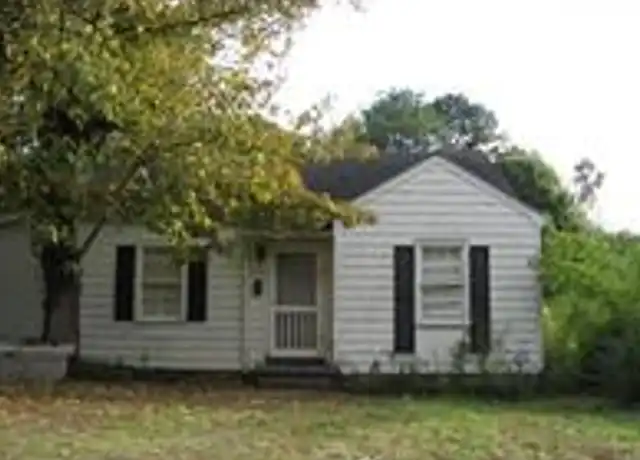 Property at 1114 E Glenn Ave, Auburn, AL, 36830, 2 beds, 1 bath, [object Object]