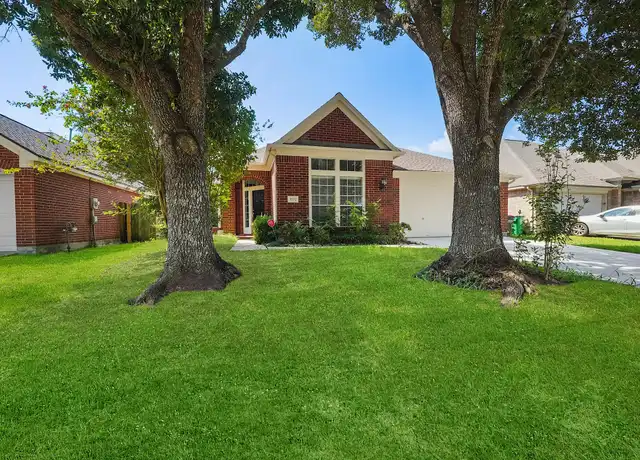 Property at 3702 Glenhill Dr, Pearland, TX, 77584, 3 beds, 2.5 baths, [object Object]