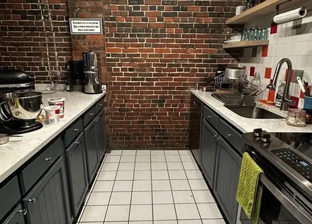 Property at 120 Commercial St Unit 4, Boston, MA, 02109, 2 beds, 1 bath, [object Object]