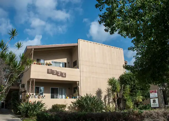Property at 1326 N Columbus Ave Unit 13, Glendale, CA, 91202, 2 beds, 1.5 baths, [object Object]
