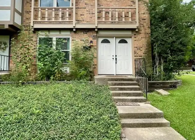 Property at 216 Westview Ter, Arlington, TX, 76013, 3 beds, 2.5 baths, [object Object]