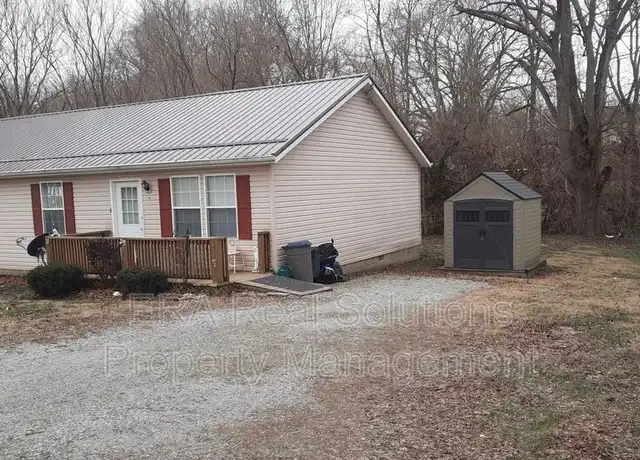 Property at 133 Arch St, Leesburg, OH, 45135, 2 beds, 1 bath, [object Object]