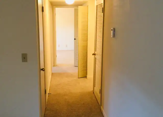 Property at 3004 Shelby St, Bristol, TN, 37620, 2 beds, 2 baths, [object Object]
