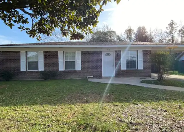 Property at 513 E Tracy St, Gulfport, MS, 39503, 3 beds, 1.5 baths, [object Object]