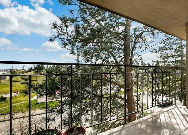 Property at 750 N 143rd St #302, Seattle, WA, 98133, 1 bed, 1 bath, [object Object]
