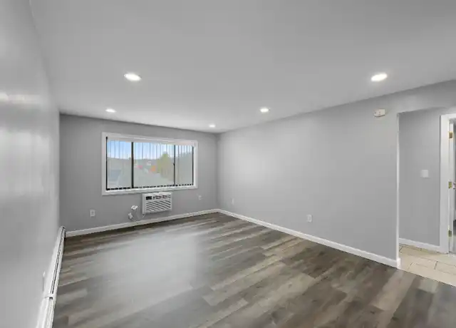 Property at 19 Grove St Unit 6, Methuen, MA, 01844, 2 beds, 1 bath, [object Object]