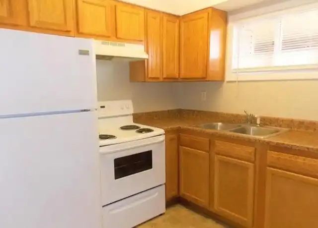 Property at 1844 Augusta Dr Unit 32, Lexington, KY, 40505, 1 bed, 1 bath, [object Object]