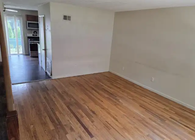 Property at 434 Middle Tpke E Unit 123, Manchester, CT, 06040, 2 beds, 1.5 baths, [object Object]