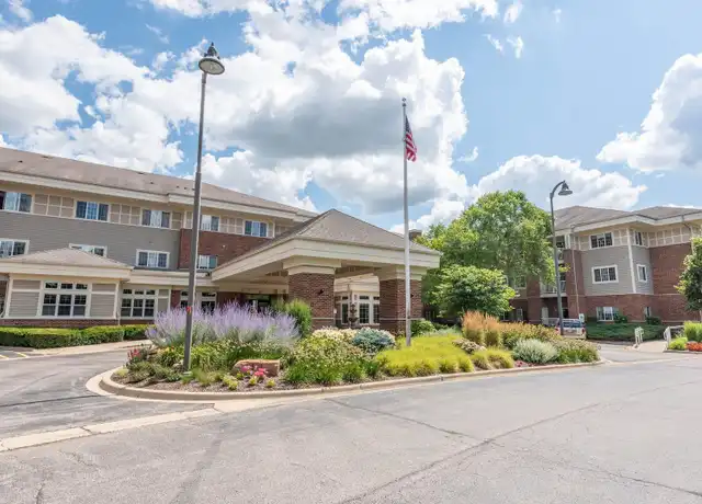 Property at 801 N McLean Blvd #300, Elgin, IL, 60123, 2 beds, 2 baths, [object Object]