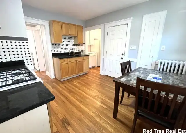 Property at 130 Grove St, West Roxbury, MA, 02132, 3 beds, 1 bath, [object Object]