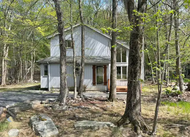 Property at 1140 Belaire Dr, East Stroudsburg, PA, 18301, 4 beds, 2 baths, [object Object]