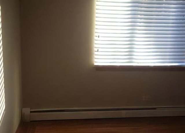 Photo of 247 N Neltnor Blvd, West Chicago, IL 60185