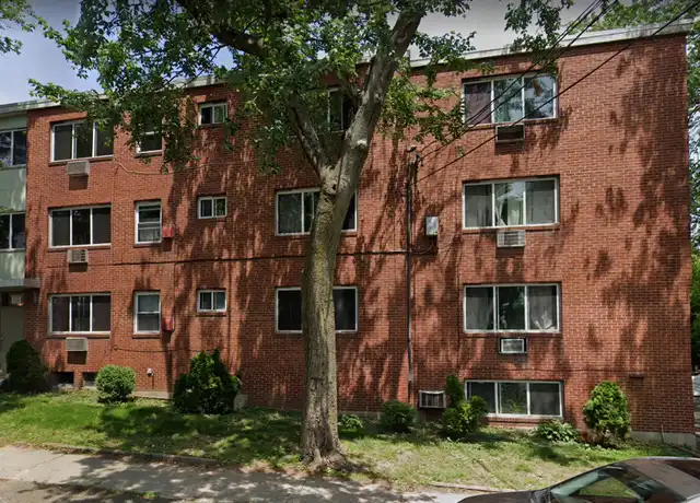 Property at 90 Catherine St Unit Lower Level unit, Hartford, CT, 06106, 2 beds, 1 bath, [object Object]