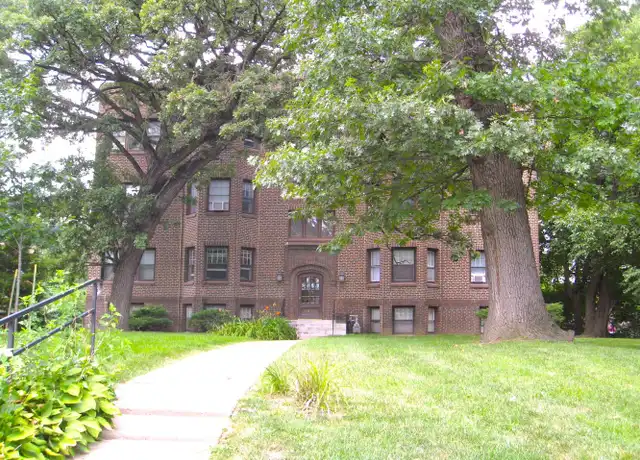 Property at 4215 Grand Ave, Des Moines, IA, 50312, 2 beds, 1 bath, [object Object]