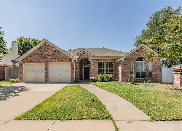 Property at 1214 Hardisty Dr, Arlington, TX, 76001, 3 beds, 2 baths, [object Object]