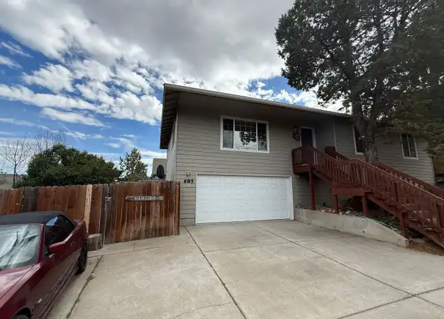 Property at 685 SW Deer Ridge Ct, Madras, OR, 97741, 3 beds, 2 baths, [object Object]