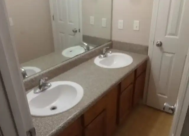 Property at 602 19th St Unit B, Tuscaloosa, AL, 35401, 3 beds, 2.5 baths, [object Object]