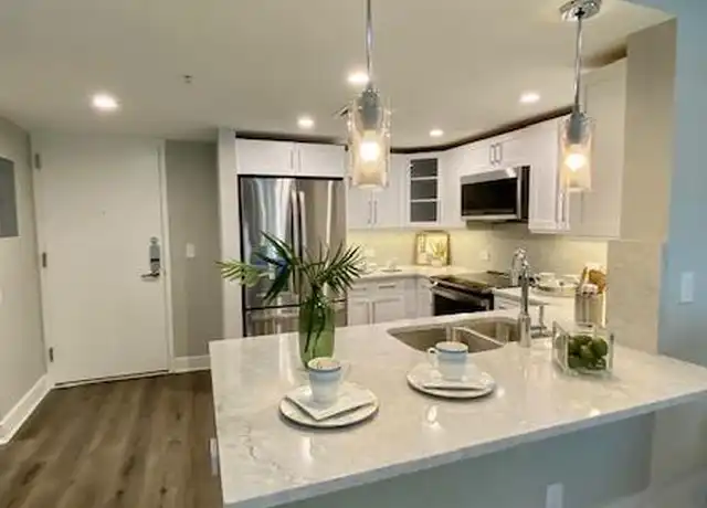 Property at 100 Glen St Unit N2302, Glen Cove, NY, 11542, 1 bed, 1 bath, [object Object]