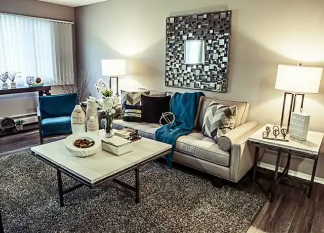 Property at 441 W Lynnhurst Ave Unit 02, St Paul, MN, 55104, 0 beds, 1 bath, [object Object]