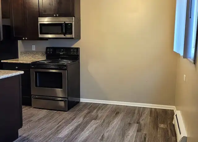 Property at 441 W Lynnhurst Ave Unit 02, St Paul, MN, 55104, 0 beds, 1 bath, [object Object]