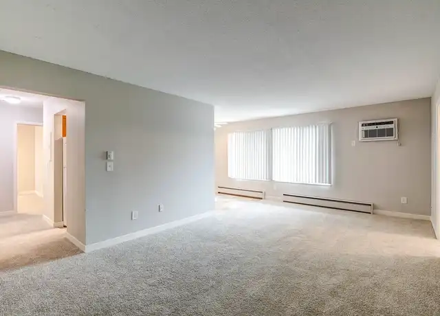 Property at Edgerton Highlands Apartments - 479 Skillman Ave E, Maplewood, MN, 55117, 2 beds, 1 bath, [object Object]
