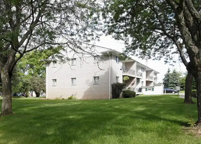 Property at Clarkston Place Apartments - 6800 Lingor Dr, Village of Clarkston, MI, 48346, 1-2 bed, 1 bath, [object Object]