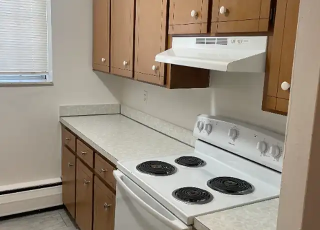 Property at 4865 Cadieux Rd Unit 1, Detroit, MI, 48224, 1 bed, 1 bath, [object Object]